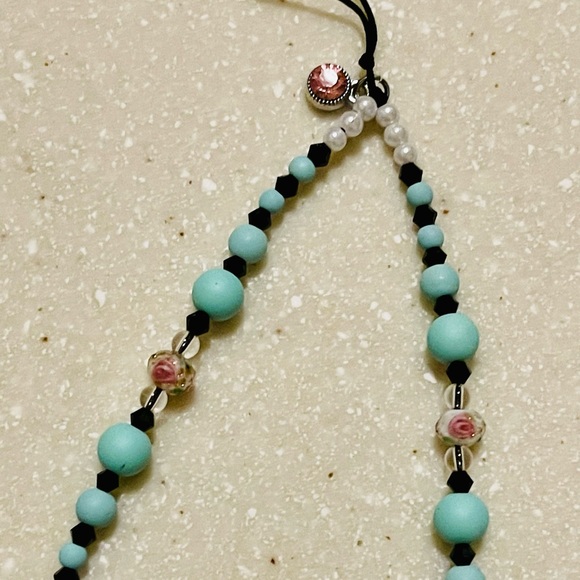 Phone String!! 🌹Rose🌹& Black Swarovski Theme! - Picture 9 of 10